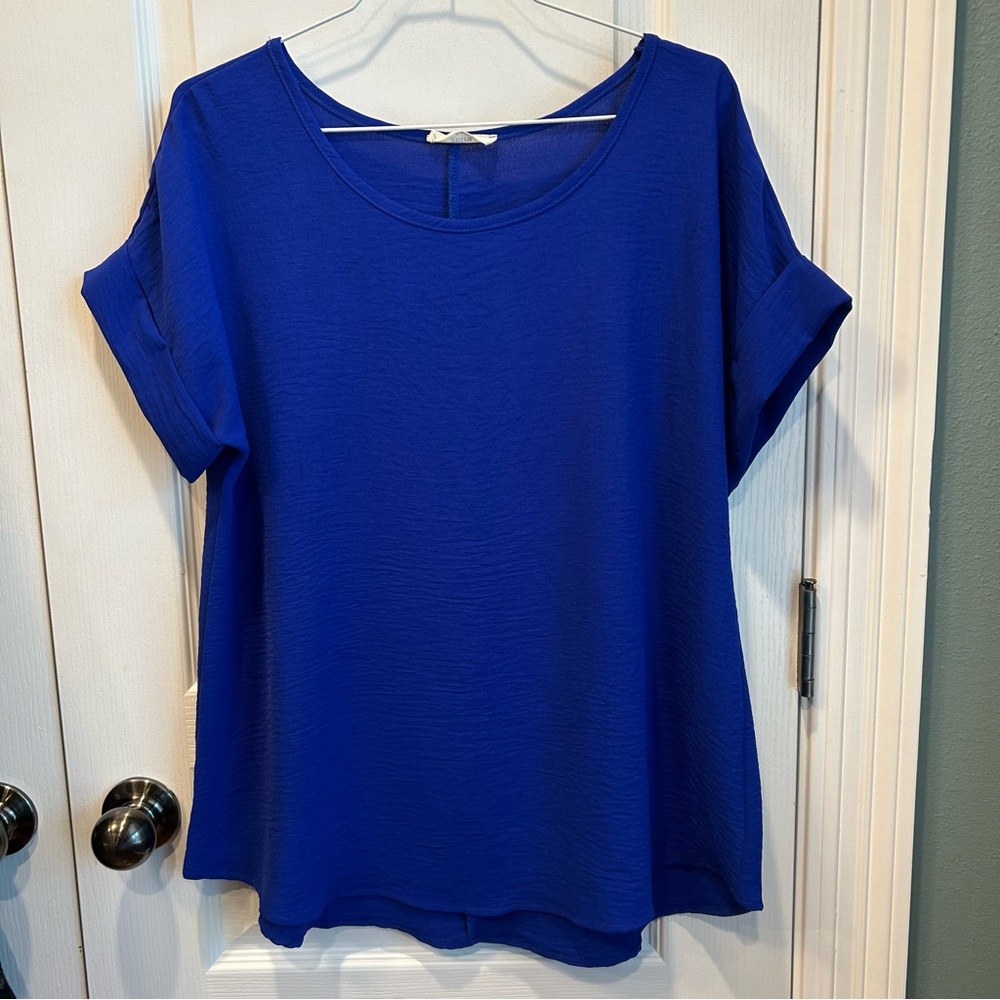Entro Women’s Royal Blue Cuffed Short Sleeve Oversized Textured Top Size Small